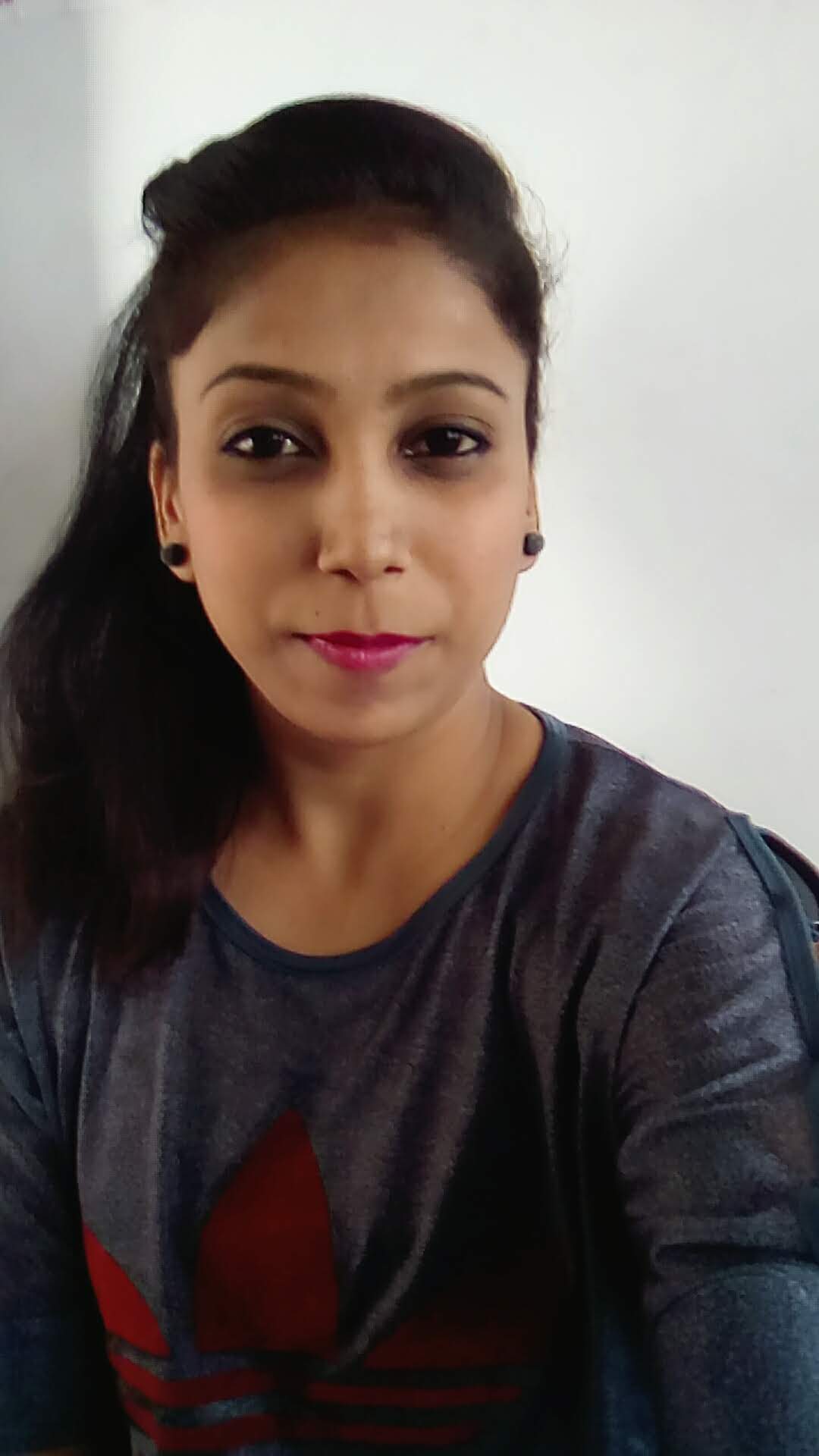 Profile photo for @poonam