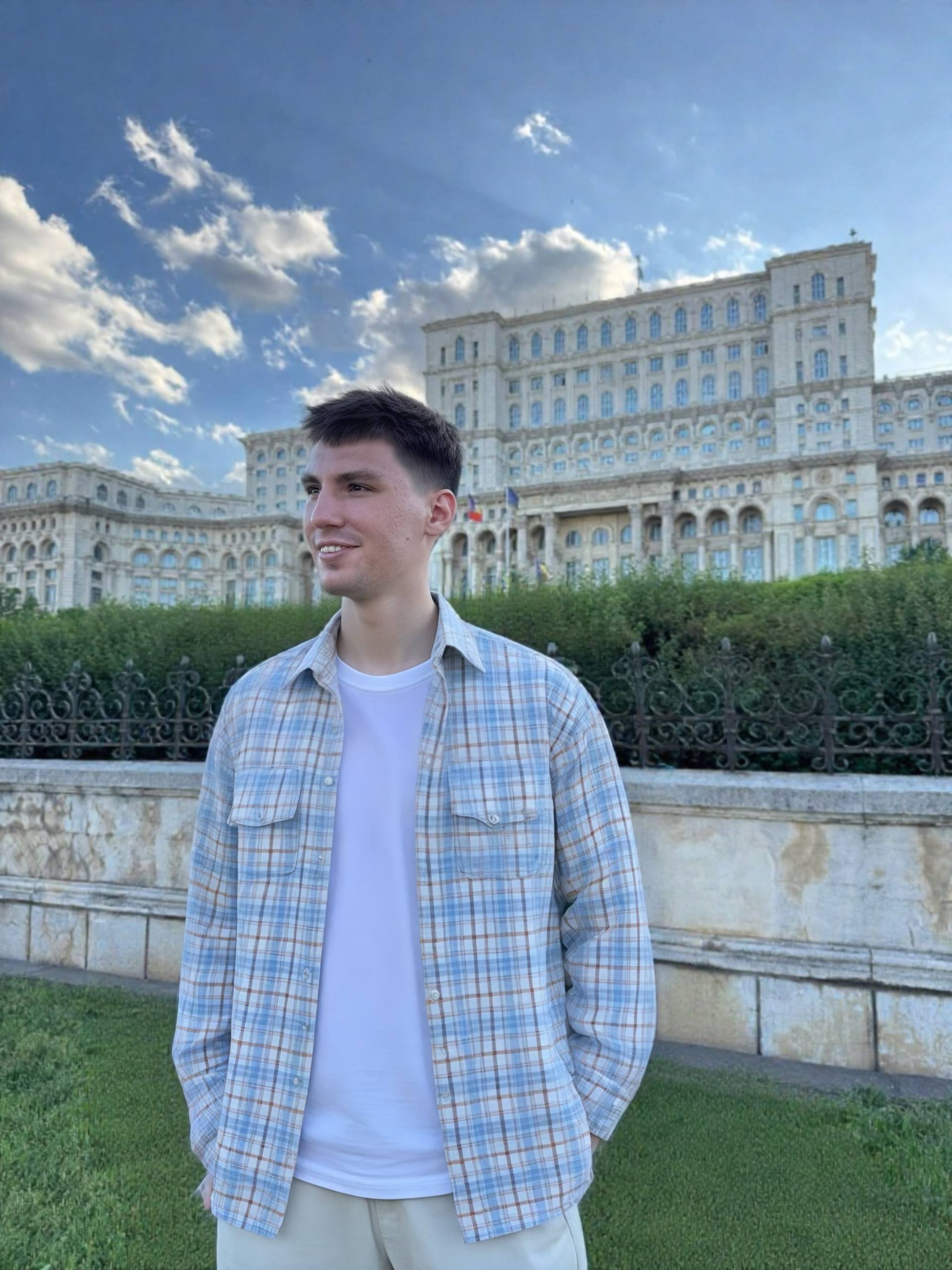Profile photo for @alexander